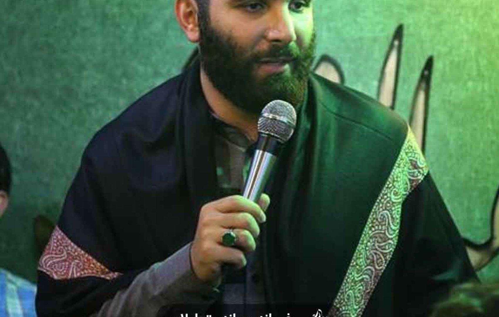 هل من ناصر از تو لبیک از من