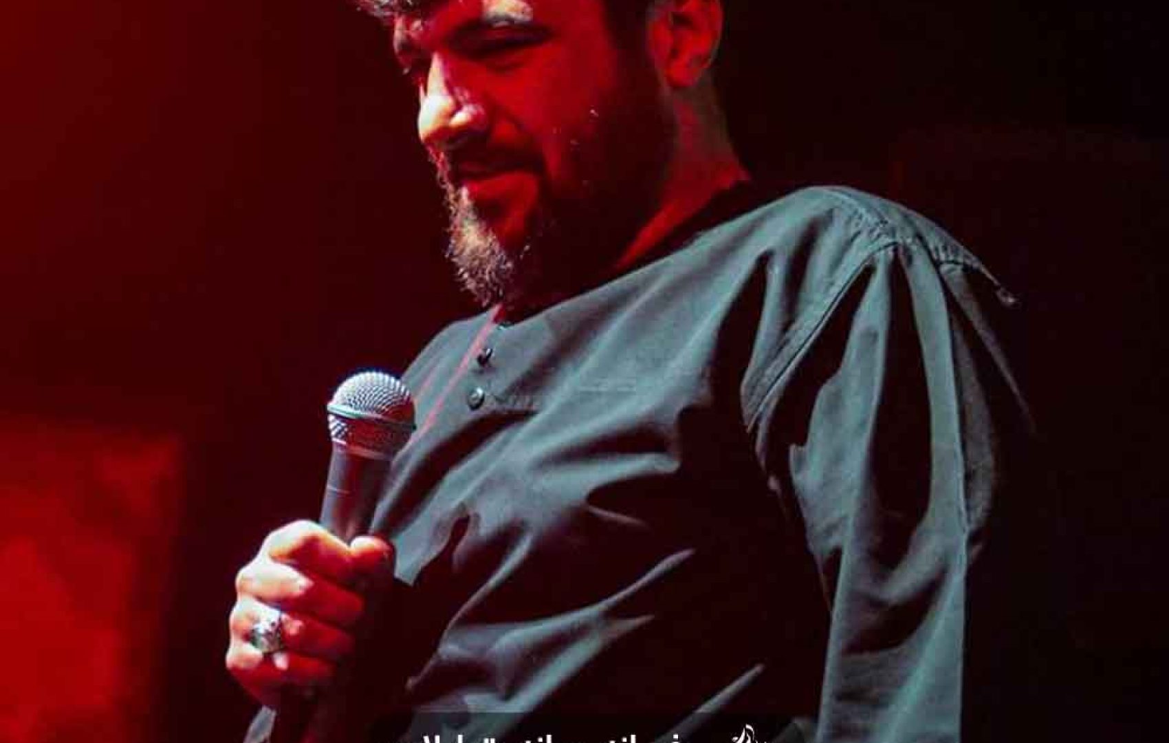 تو گوشم از بَدو تولد، حیدر گفتند _