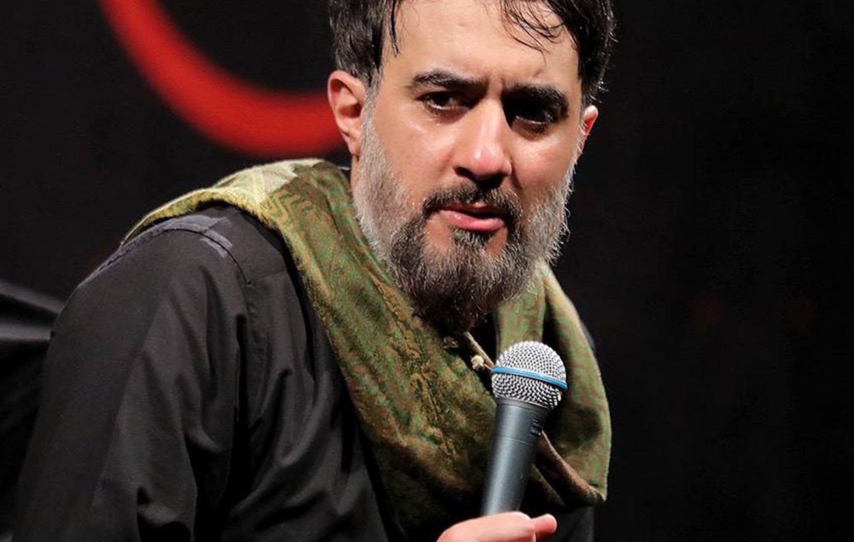 کربلایی محمد حسین پویانفر - نماهنگ